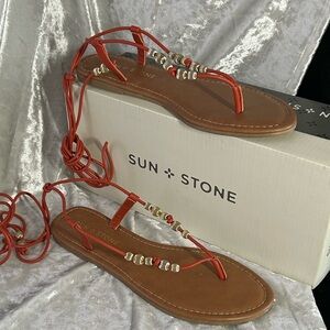 NWT SUN & STONE LEG WRAP SANDALS 6.5